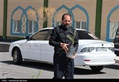 کاشت درخت در حوزه علمیه به یاد رهبر شهید