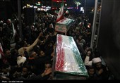 وداع مردم کرمان با خانواده چهار نفره شهید عرب‌نژاد