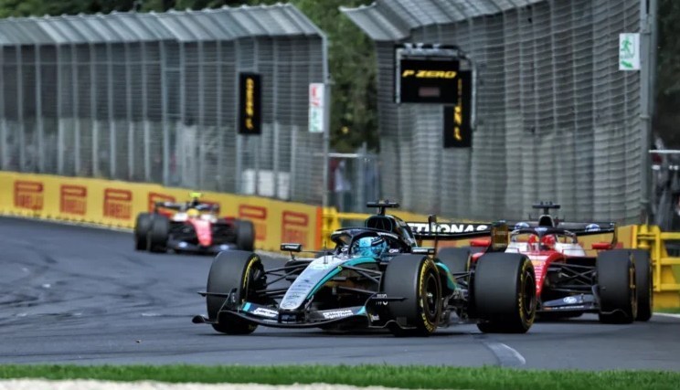 اتومبیلرانی فرمول یک ,