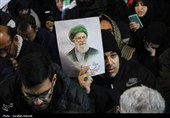 اجتماع حماسی مردم کرمان در هفتمین شب شهادت امام خامنه‌ای