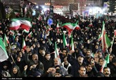 اجتماع حماسی مردم کرمان در هفتمین شب شهادت امام خامنه‌ای