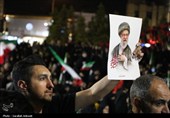 اجتماع حماسی مردم کرمان در هفتمین شب شهادت امام خامنه‌ای