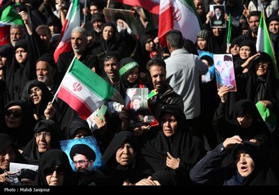 بیعت مردم کاشان با سومین رهبر انقلاب اسلامی