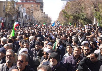 بیعت حماسی مردم شهرکرد با آیت‌الله سیدمجتبی خامنه‌ای(مدظله العالی)