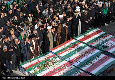 تشییع پیکر شهدای حملات آمریکایی صهیونی در قم