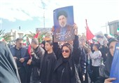 مردم بهبهان با حضور در میادین شهر با رهبر جدید بیعت کردند+فیلم
