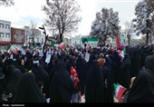 تجمع باشکوه مردمی در بیعت با رهبر انقلاب