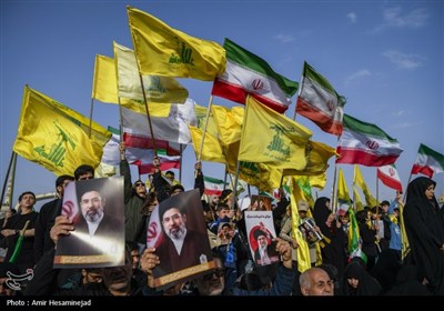 اجتماع مردمی بیعت با آیت‌الله سید مجتبی خامنه‌ای سومین رهبر معظم انقلاب اسلامی در مسجد مقدس جمکران