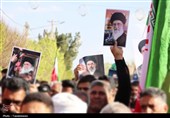 اجتماع بهابادی‌ها در بیعت با سومین رهبر انقلاب اسلامی