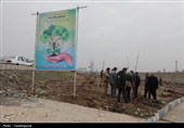 آیین کاشت 85 نهال در شریف‌آباد به یاد رهبر شهید انقلاب