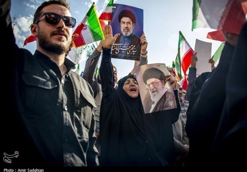 Iran’s Defiance Echoes Louder amid Roar of Airstrikes (+Video)