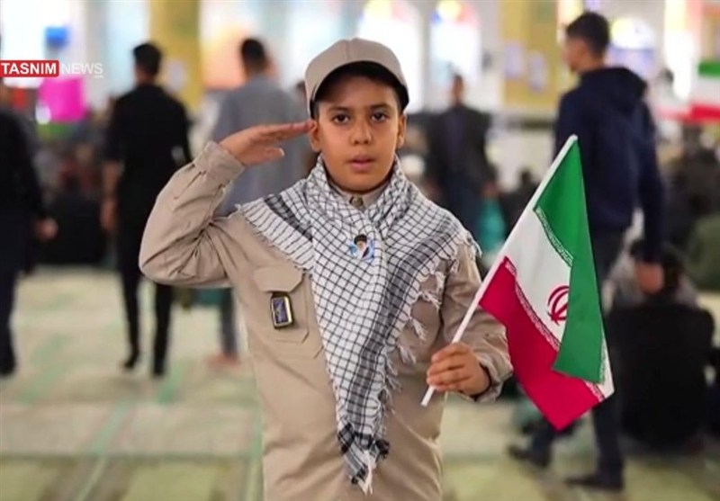 نماهنگ «بیعت می‌کنیم»؛ جلوه‌ای از حضور حماسی مردم زاهدان در مراسم بیعت