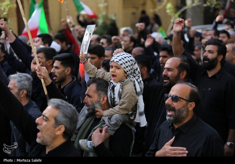 Hundreds of Thousands Gather in Tehran for Funeral Procession of War Heroes