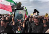 تشییع پیکر شهید اقتدار رمضان در روستای هلیله بوشهر