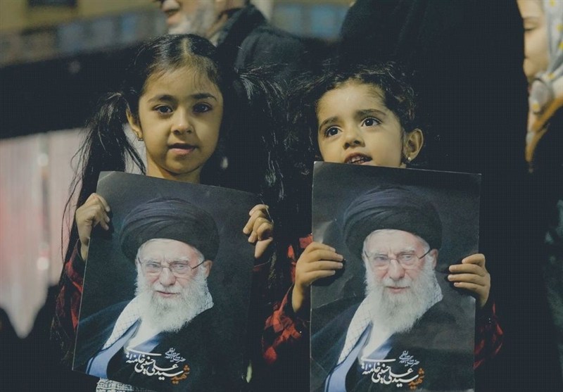جلوه‌های دیدنی از بیعت مردم با آیت‌الله سیدمجتبی خامنه‌ای در زاهدان