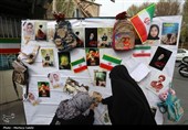 تجمع کادر درمان اصفهان در پی حملات وحشیانه آمریکایی صهیونیستی به مراکز درمانی و مدارس