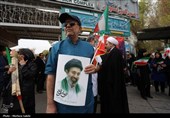 تجمع کادر درمان اصفهان در پی حملات وحشیانه آمریکایی صهیونیستی به مراکز درمانی و مدارس