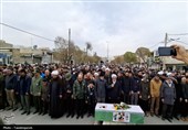 آبیک در غم فراق فرزندی از تبار حاج قاسم