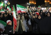 خروش ورزشکاران و جوانان یزد در حمایت از نیروهای مسلح