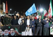خروش ورزشکاران و جوانان یزد در حمایت از نیروهای مسلح