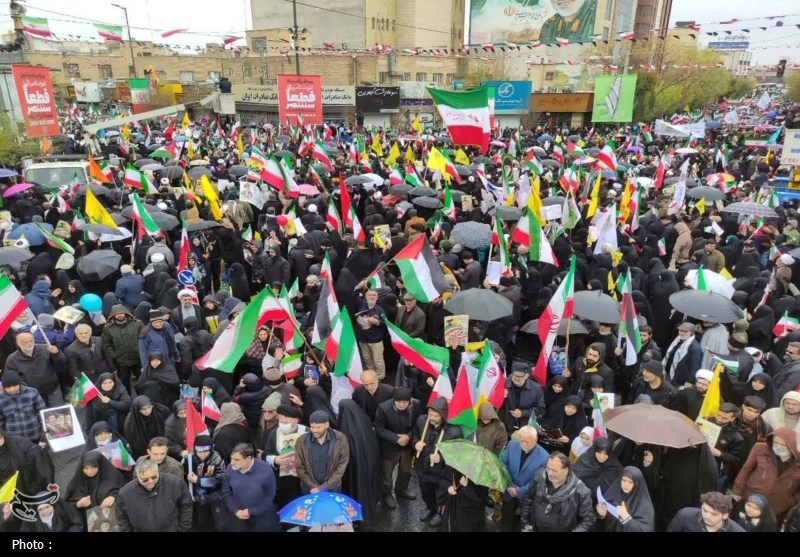 رهبر انقلاب , آیت الله سید مجتبی خامنه‌ای , آیت‌الله سید علی خامنه‌ای , اخبار قم , 