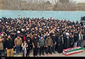 پیکر شهید رضا رحیمی در چهارباغ تشییع شد