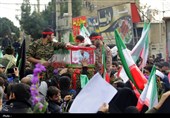 پیکر شهید رضا رحیمی در چهارباغ تشییع شد