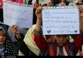 اجتماع بزرگ دانش‌آموزان کرمانی مقابل دفتر کمیساریای سازمان ملل متحد