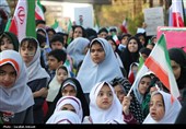 اجتماع بزرگ دانش‌آموزان کرمانی مقابل دفتر کمیساریای سازمان ملل متحد