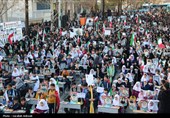 اجتماع بزرگ دانش‌آموزان کرمانی مقابل دفتر کمیساریای سازمان ملل متحد