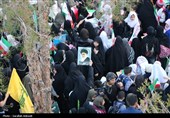 اجتماع بزرگ دانش‌آموزان کرمانی مقابل دفتر کمیساریای سازمان ملل متحد