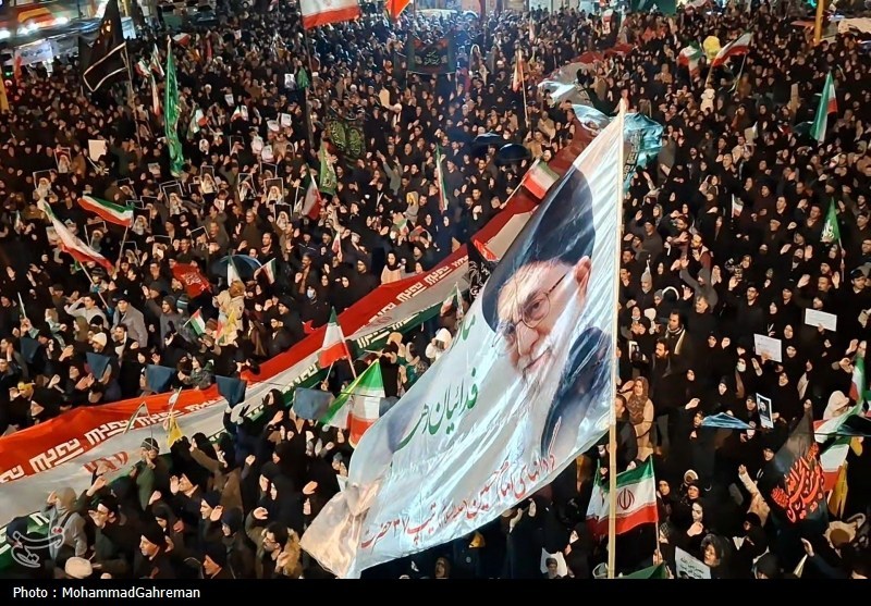 خروش مردم اردبیل در خون‌خواهی رهبر شهید و حمایت از نیروی‌های مسلح