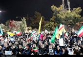 شب های بیقراری در سوگ مقتدا؛ طنین "لبیک یا خامنه‌ای" در جان اراک
