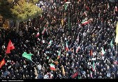 شب های بیقراری در سوگ مقتدا؛ طنین "لبیک یا خامنه‌ای" در جان اراک