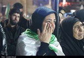 اجتماع شبانه مردم کرمان در میدان کوثر