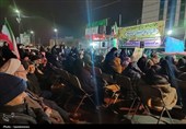 قیام شبانه مردم کردستان/بیعت زیر باران با رهبر انقلاب