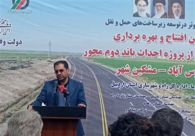 جبهه کار و سازندگی کشور بدون توقف ادامه دارد