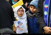 بیعت کودکان و نوجوانان تبریزی با رهبر انقلاب