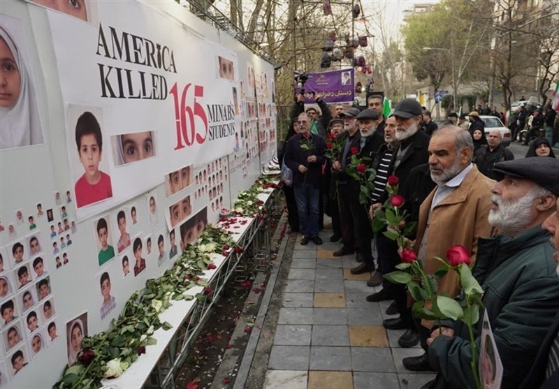 Artists Protest US-Israeli Minabb School Massacre in Front of UNICEF Office