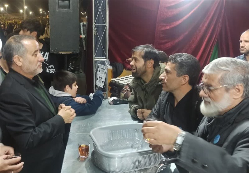 خدمات موکب مسجد پایین شهر بیرجند به عزاداران امام شهید