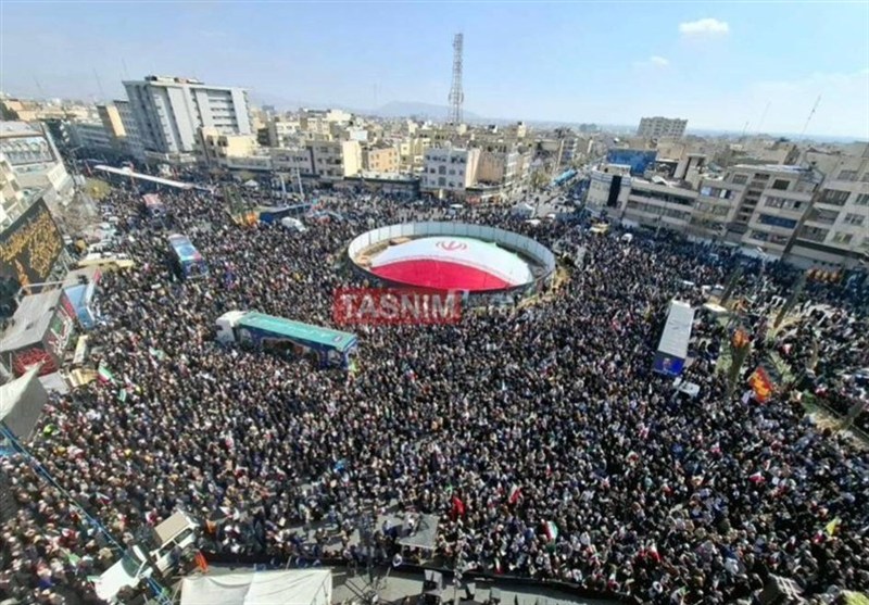 Церемония прощания с Лариджани, командующим Басиджа, и моряками в Тегеране