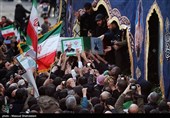 تشییع شهیدان لاریجانی، سلیمانی و دریادلان ناو دنا در تهران - 2
