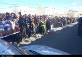 تشییع 3 لاله گلگون‌کفن در کردستان