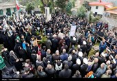 پیکر مطهر شهید ناوشکن دنا بر دستان مردم دیوشل تشییع شد