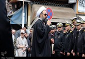 پیکر مطهر شهید ناوشکن دنا بر دستان مردم دیوشل تشییع شد