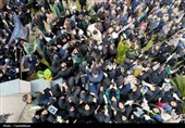 پیکر مطهر شهید ناوشکن دنا بر دستان مردم دیوشل تشییع شد