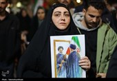 وداع با سال، بیعت با رهبر؛ میدان شهدا غرق در خشم و ارادت