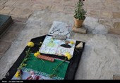 حال و هوای گلزار شهدای کرمان در پنجشنبه آخر سال