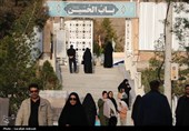 حال و هوای گلزار شهدای کرمان در پنجشنبه آخر سال