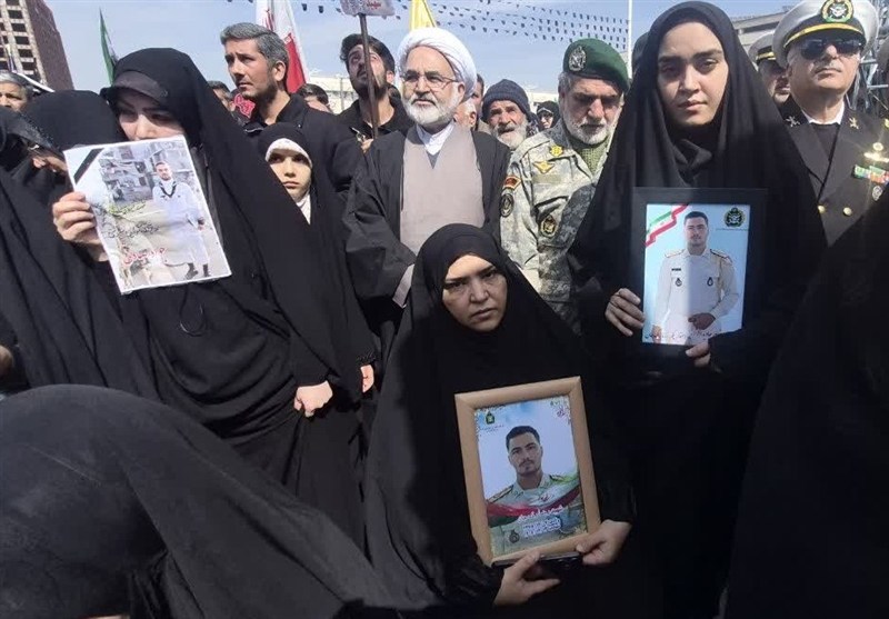 مشهد مقدس , اخبار مشهد , شهدای مدافع وطن , خراسان رضوی , ناوشکن دنا , ناوشکن جماران , شهادت , جنگ آمریکا و رژیم صهیونیستی علیه ایران ,